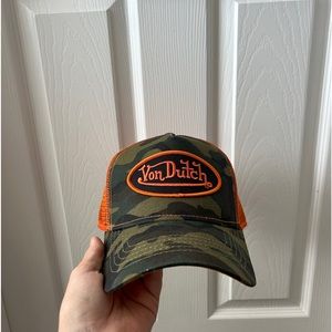 Von Dutch Trucker Hat 🤍